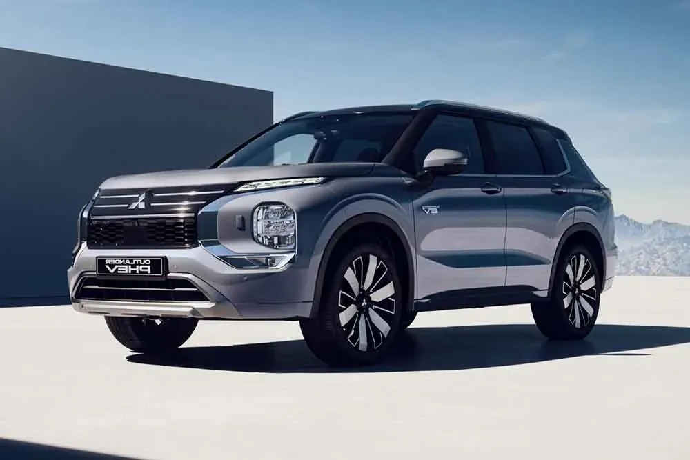 2026 Mitsubishi Outlander PHEV Update: Bigger Battery, 221kW, From $58,990